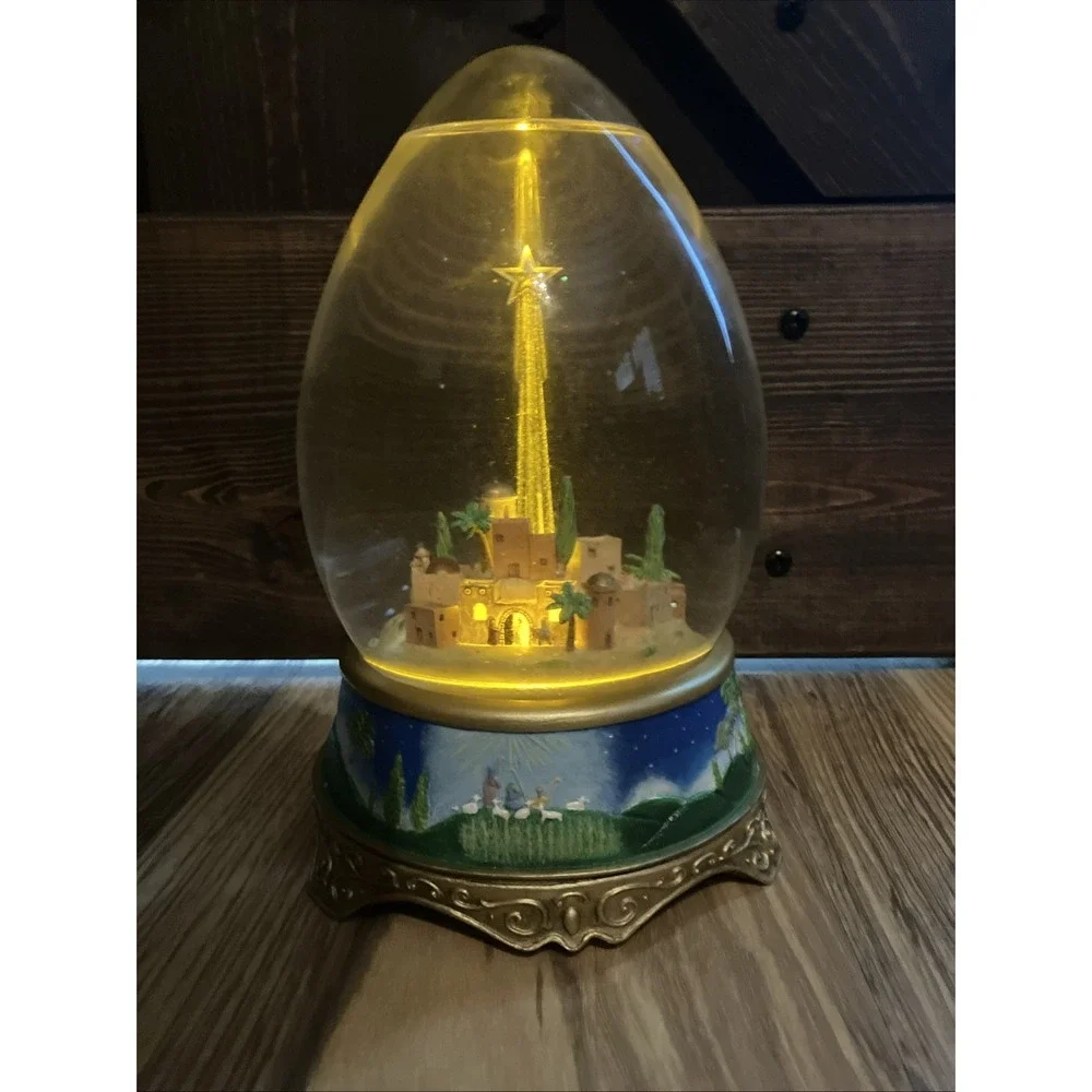 Hallmark Keepsake Water Globe Journey‎ Little Town Bethlehem Musical Lights Snow